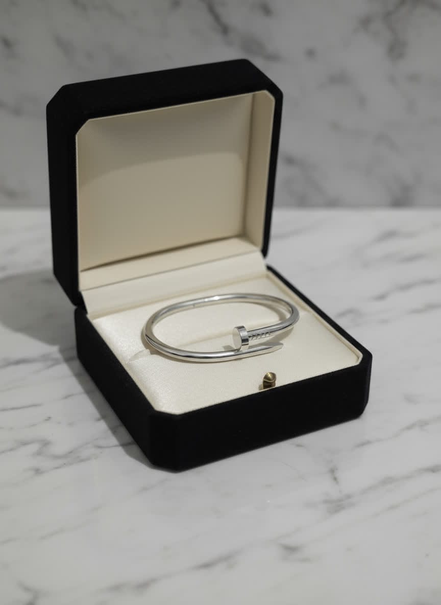 Royal Unisex Silver Nail Bangle