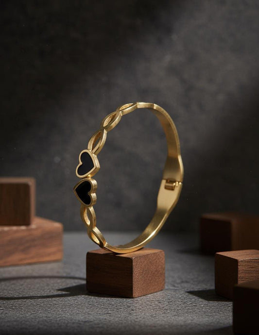 Royal Heart Bangle
