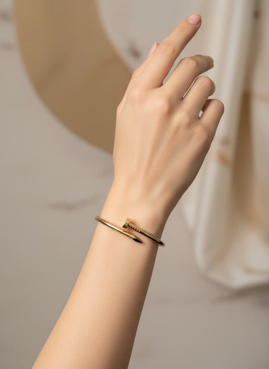Royal Unisex Golden Nail Bangle