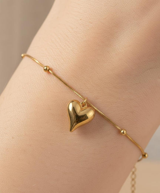 Royal Elegant Golden Heart Bracelet